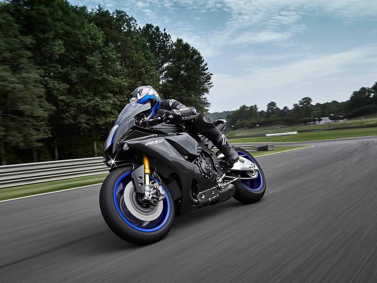 YAMAHA YZF-R1M - Bullet Bikes